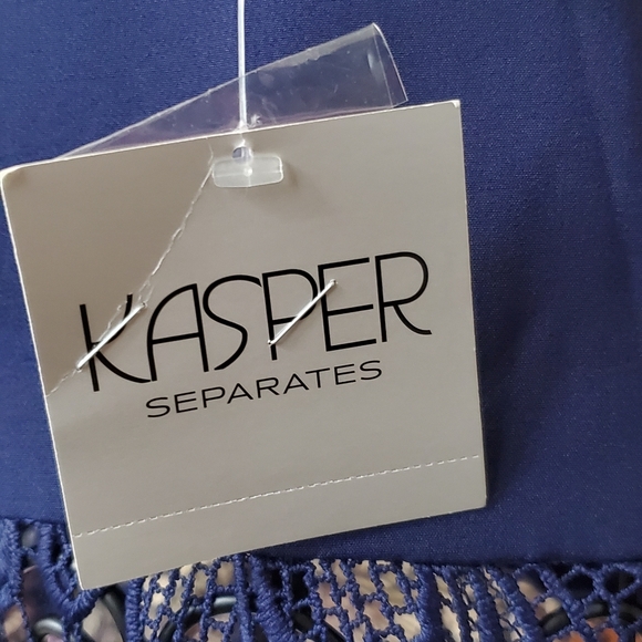 Blazer - Picture 5 of 5